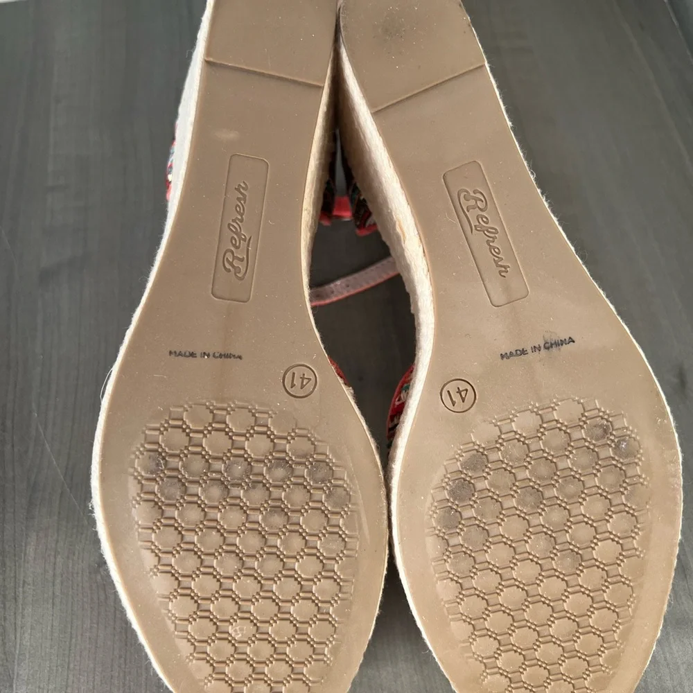 Colorful Striped Wedge Sandals with box might used once  fits regular size 40 - Picture 5 of 7